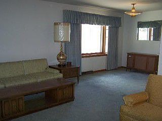 4th image of 4943 N Nordica Ave