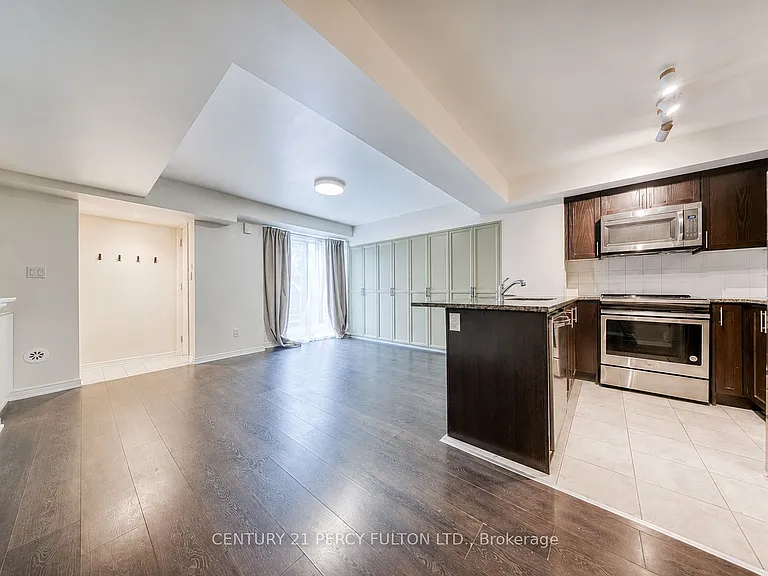 3 Applewood Ln W #103 — Photo 3
