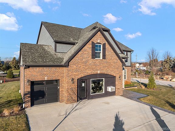 3rd image of 26644 Hidden Ridge Dr
