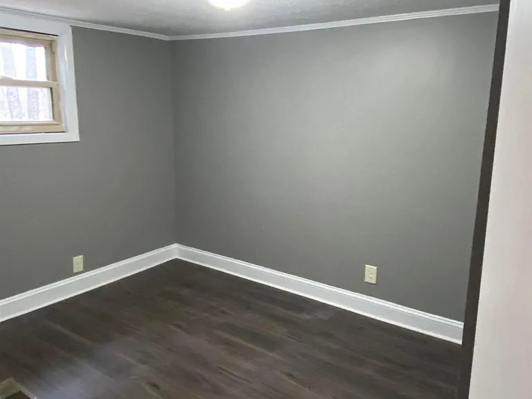 171 W Holly Springs Rd — Photo 8