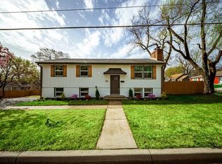 5507 W 51st St, Roeland Park, KS 66202