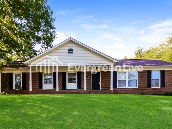 2511 Cliffside Dr, Statesville, NC 28625