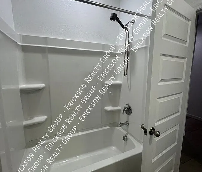 2432 W Shanley Ave — Photo 8