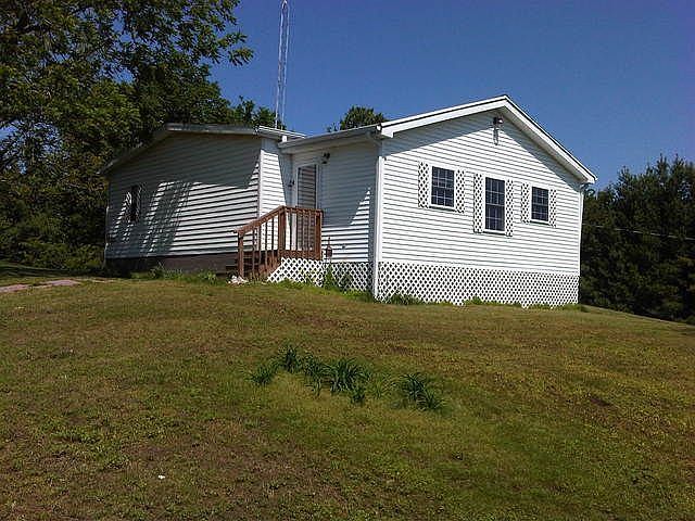 2nd image of 1491 Corum Landing Rd