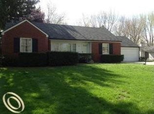 238 Marlborough Dr, Bloomfield Hills, MI 48302