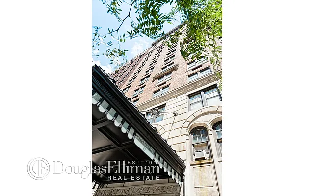 Rented by Douglas Elliman | media 22