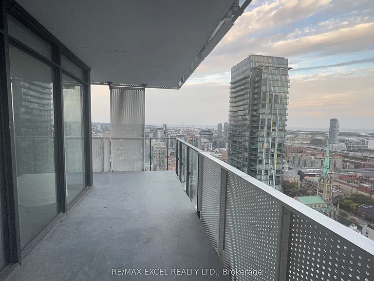 25 Richmond St E #3303 — Photo 9
