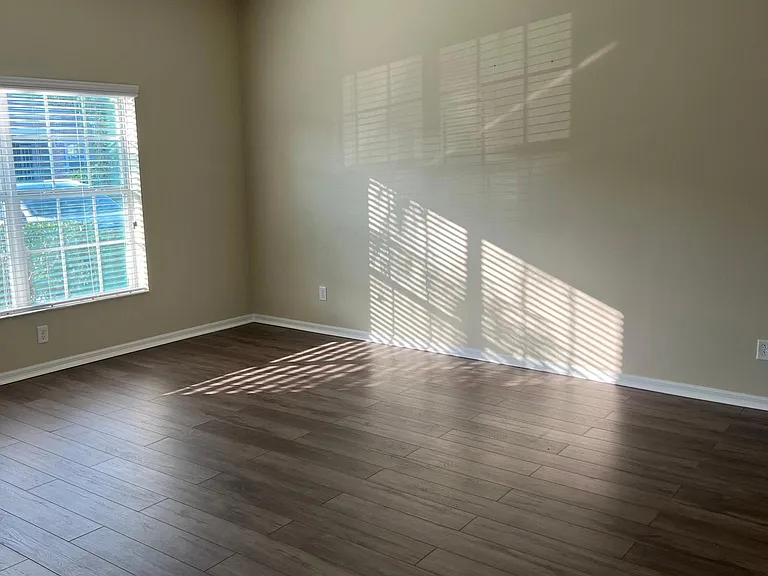 8890 39th Street Cir E — Photo 2