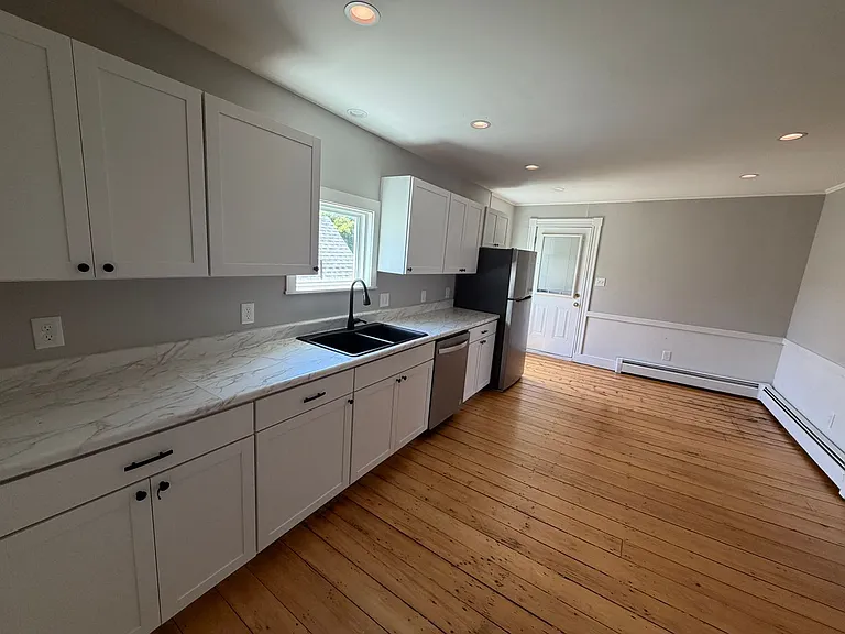 71 Preble Street — Photo 9