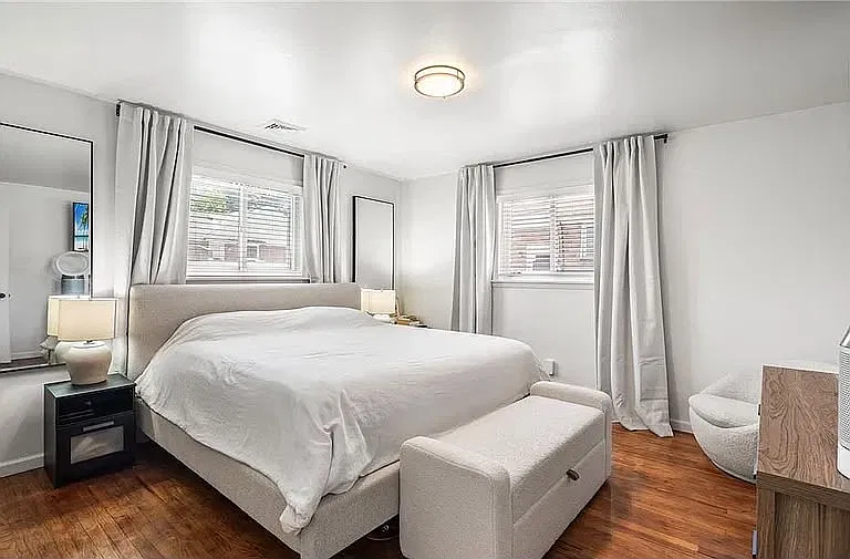 3 bed, 1988 sqft, $2,000 — Photo 2