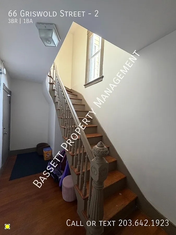 Building Photo - 66 Griswold St #2