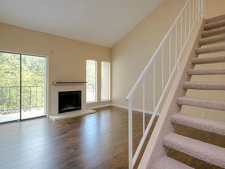 10811 Richmond Ave #19 — Photo 3