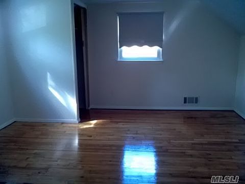 5th image of 9 Gray St