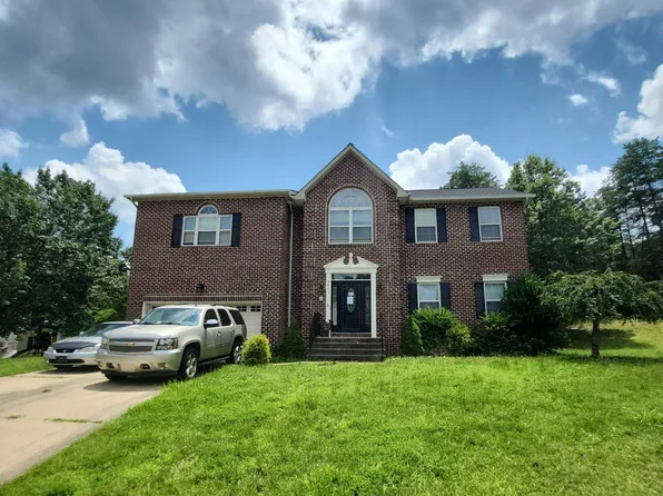 8401 Cahill Ct, Clinton, MD 20735