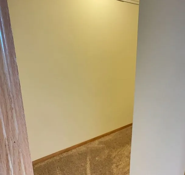 224 N Broadway St — Photo 7