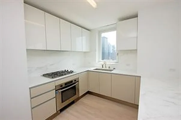 Rented by Douglas Elliman | media 27