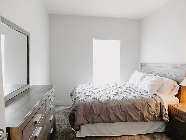 Winding Springs| Bedroom