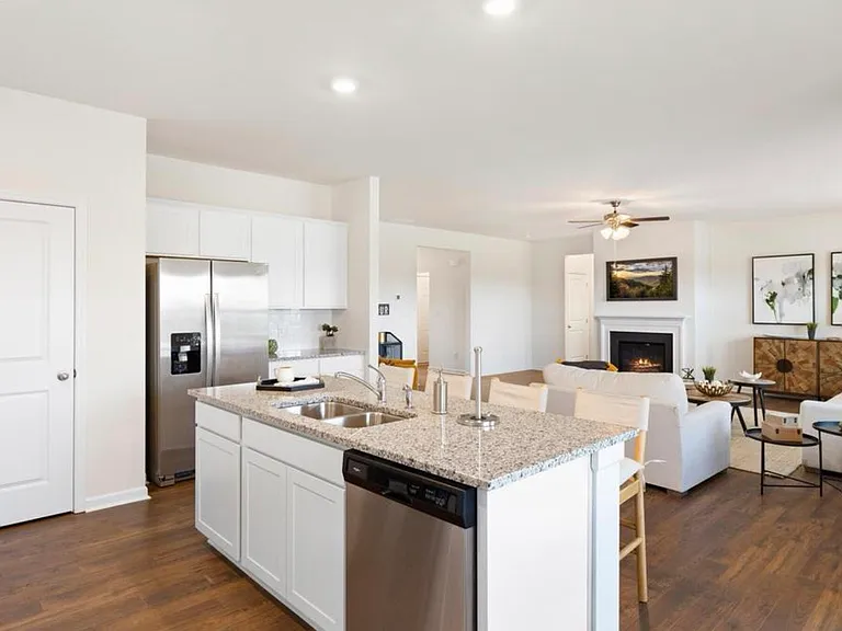 8425 Bramble Berry Ln — Photo 10