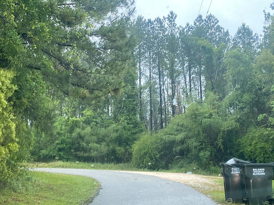 2nd image of 31490 Happy Hollow Rd