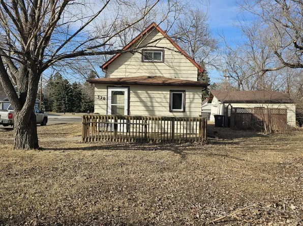320 Louise Ave, Wilton, ND 58579