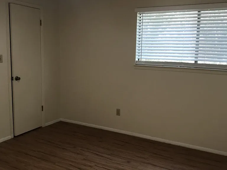 603 Bracewood Cir — Photo 6