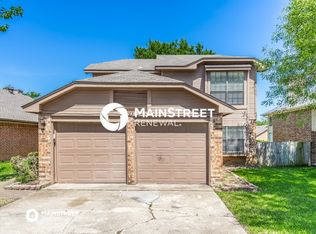 923 Boxwood Dr, Lewisville, TX 75067