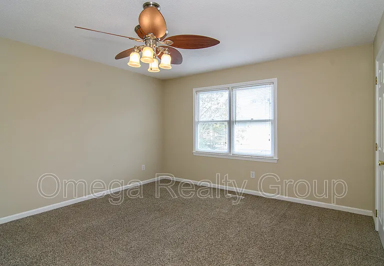 1101 Hillsboro Ln — Photo 22