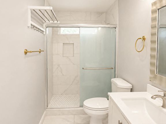 4th image of 1717 Westwood Pl