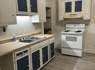 143 N Main St APT 1, Manheim, PA 17545