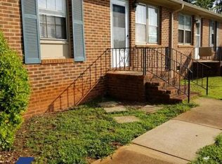 524 B Sulphur Springs Rd, Greenville, SC 29617