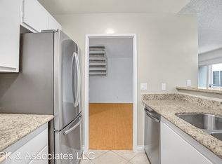 8211 Redlands St APT 4, Playa Del Rey, CA 90293