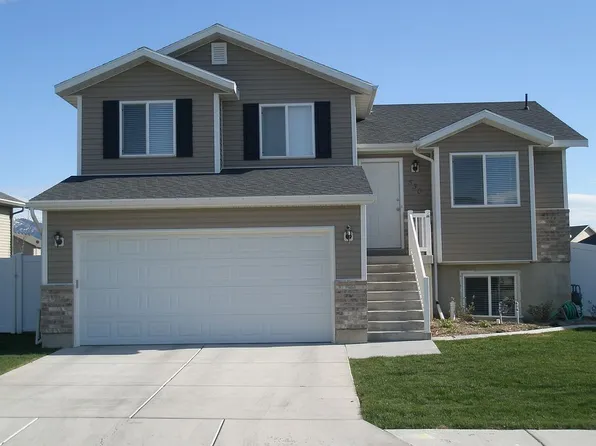 530 Red Oak Dr, North Logan, UT 84341