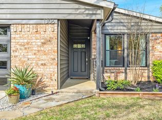 1306 Martin Ct, Grapevine, TX 76051