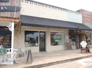 115 W . Commerce, Brady, TX 76825