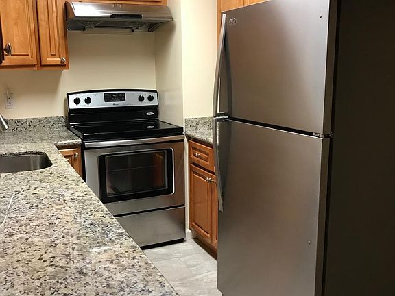 3rd image of 5773 Preston Dr