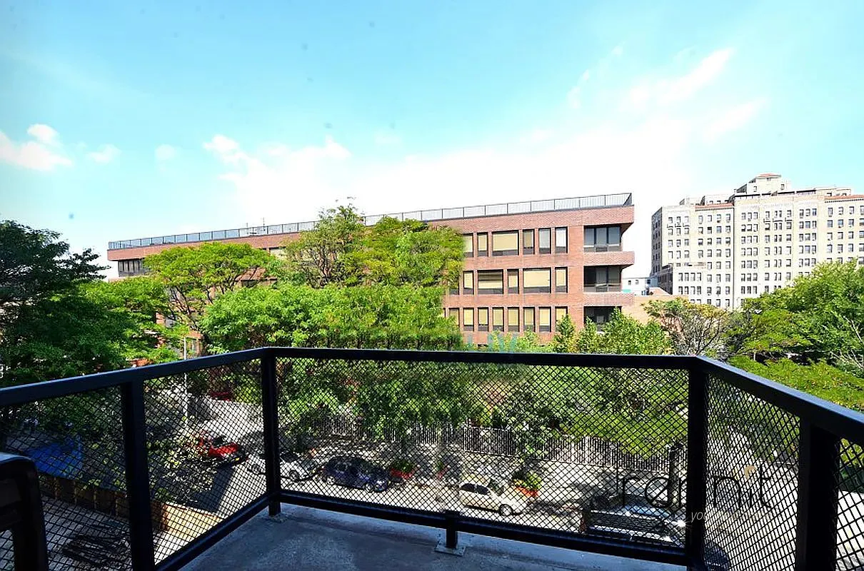 562 Park Place 3B