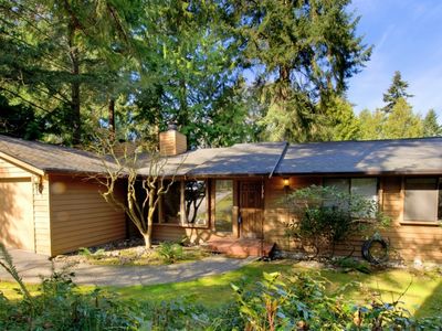 10767 Bill Point Cres NE, Bainbridge Island, WA, 98110