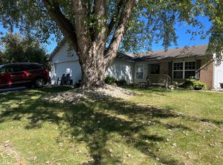 542 Woodfield Cir, Avon, IN 46123