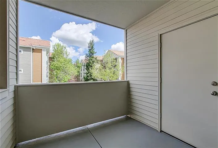 Sierra Oaks — Photo 35