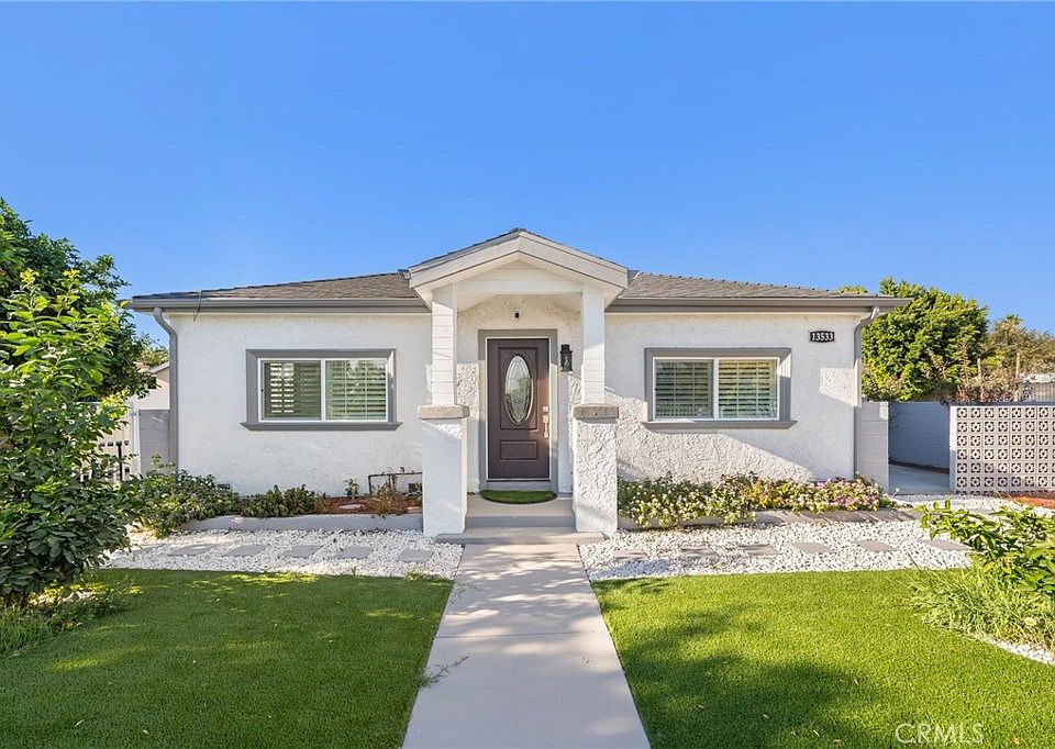 1st image of 13533 Terra Bella St