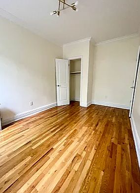 3rd image of 709 De Kalb Ave #22
