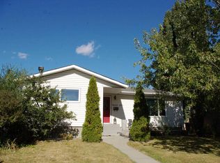 9615 57th St NW, Edmonton, AB T6B 1J8