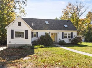 207 Center St, Groveland, MA 01834