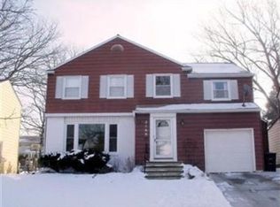 2169 Campus Rd, Beachwood, OH 44122