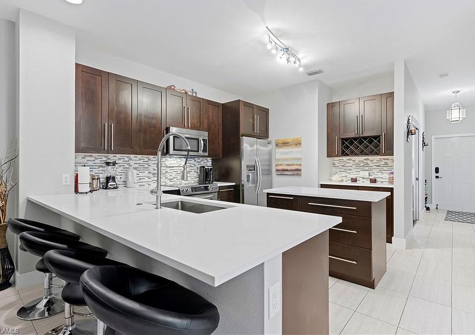 1st image of 10029 Heather Ln #6603