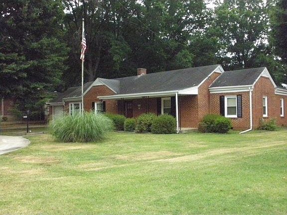 2nd image of 2709 Westover Dr