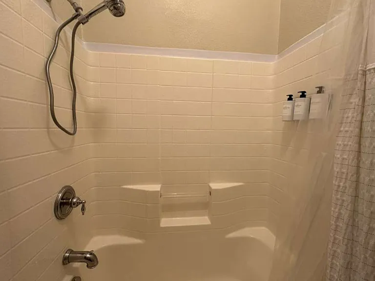 4223 Fall Creek Dr — Photo 44