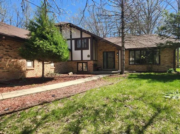 24165 S Plum Valley Dr, Crete, IL 60417