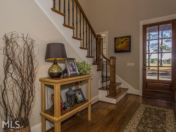 5th image of 104 N Hidden Lake Dr