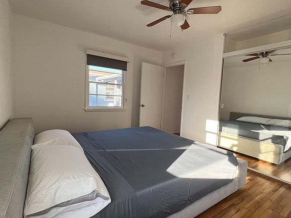 3rd image of 6965 Fernhill Dr